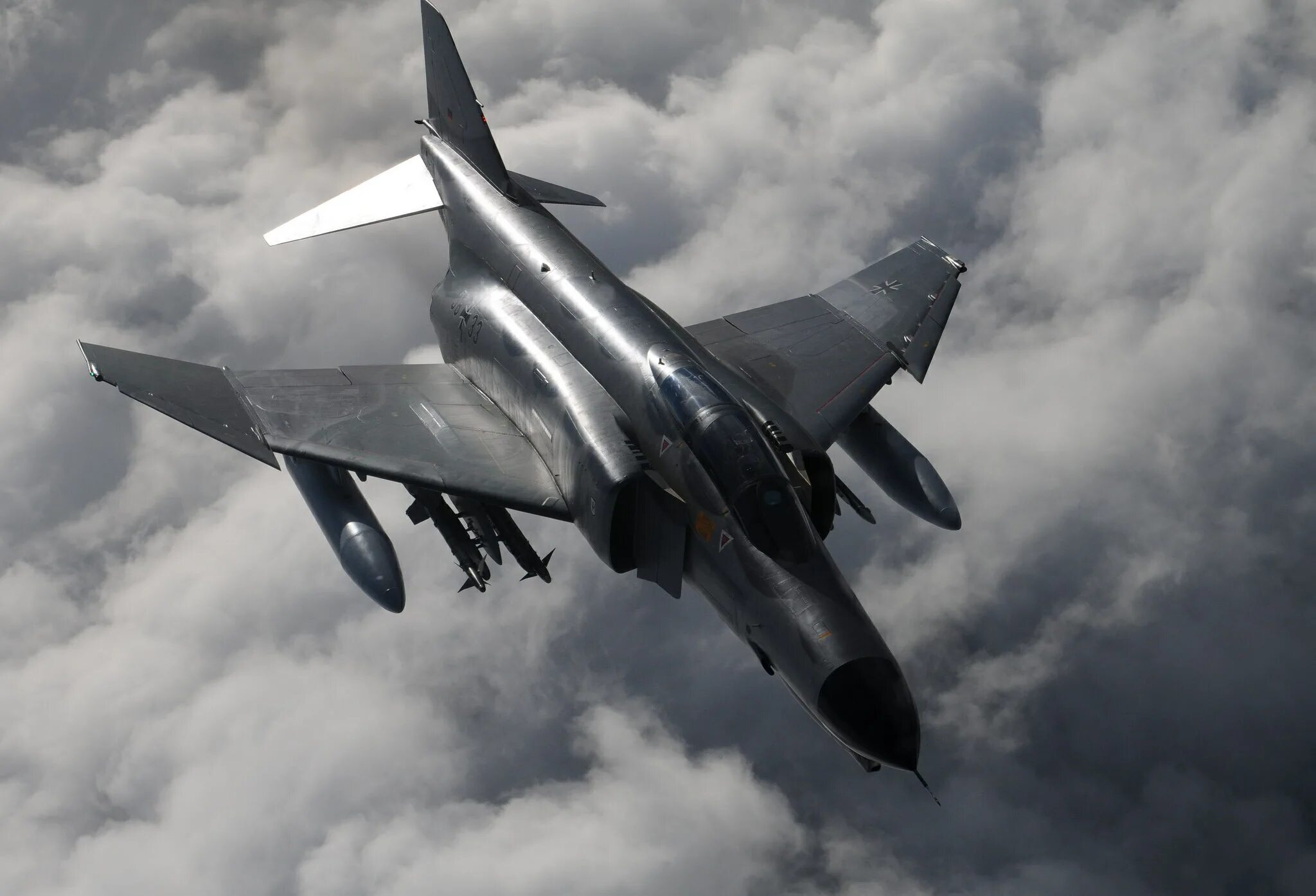 F 4 ice