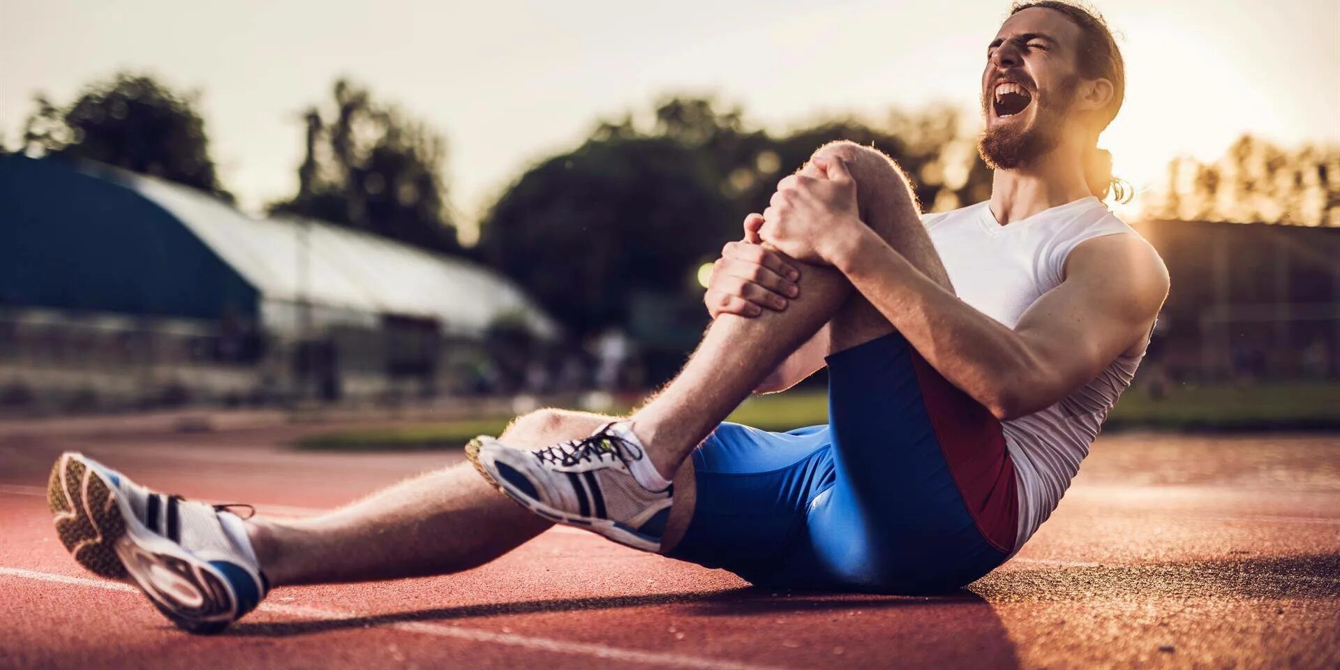 Спортивные обои. Алекс морган футболистка барселона. Sport if. Футбол баскетбол. Спортивный коллаж.