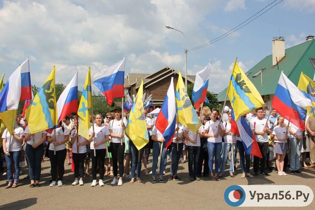 Оренбург население. Жители Оренбургской области. Оренбург люди. Население города Оренбург. Население оренбурга 2024 год