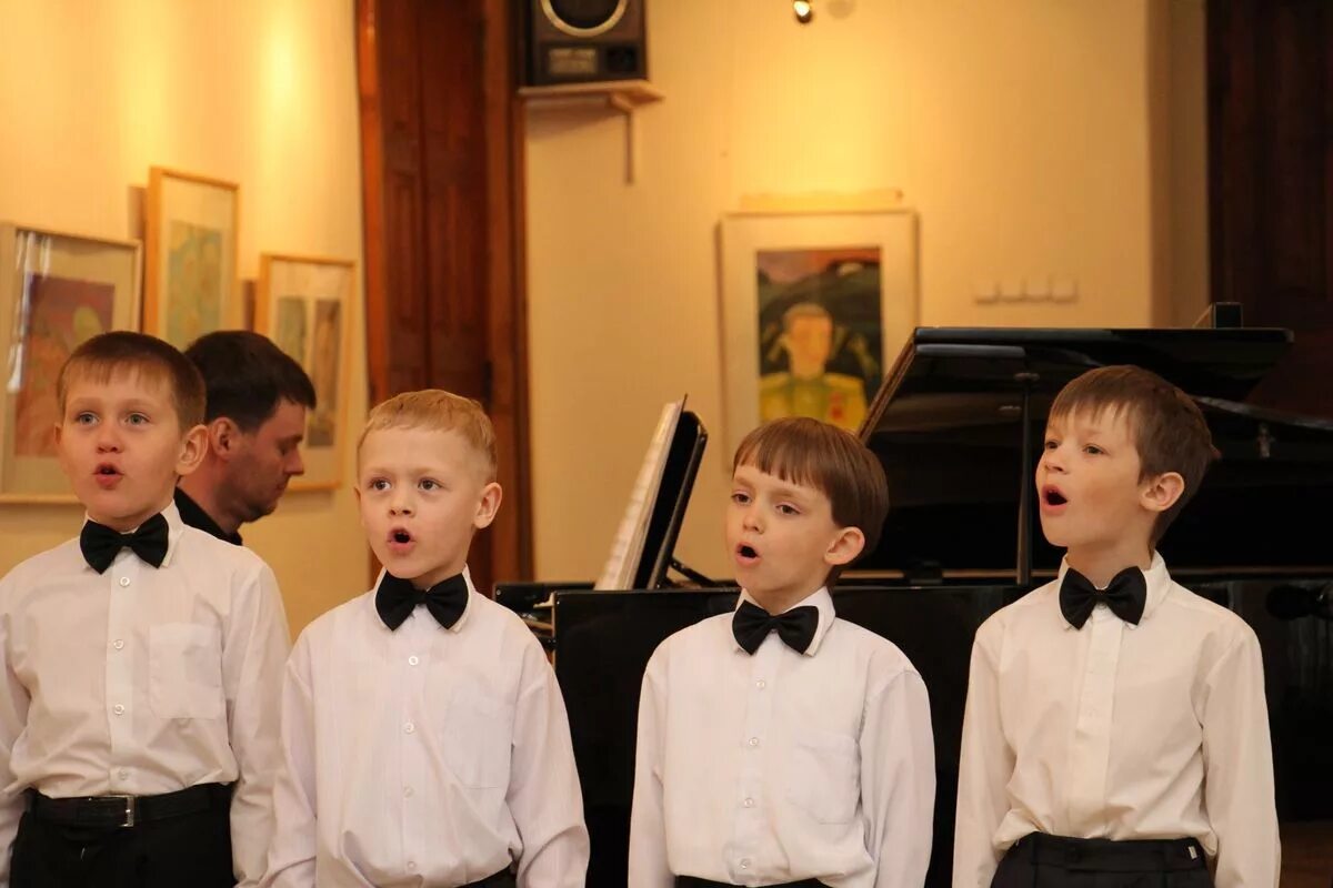 Хор мальчиков и юношей кантус. Занятия хор. Хор мальчиков новокосино. Хор мальчиков и юношей 5 класс. Детский хор мальчиков.