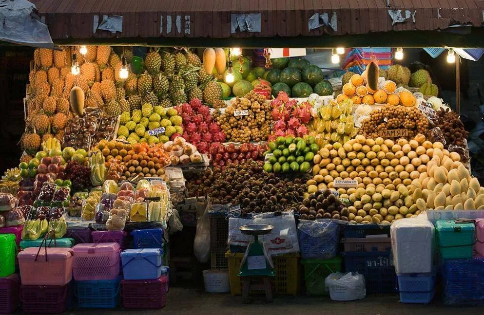 Паттайя где купить. Тайланд Паттайя рынок. Паттайя Таиланд фруктовый рынок. Рынок фруктов в Паттайе. Рынок фруктов в Паттайе на Джомтьене.