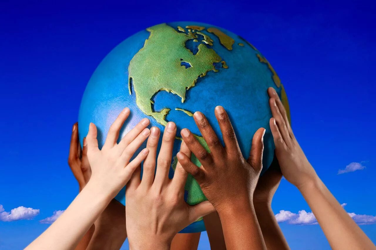 День защиты детей руки. "И на земли мир…". Международный день земли. Сохраним землю. Мир на планете земля.