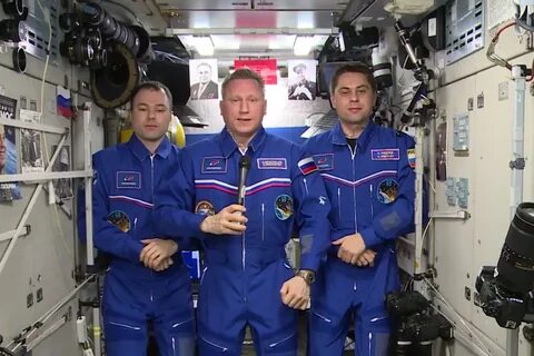 Живые космонавты