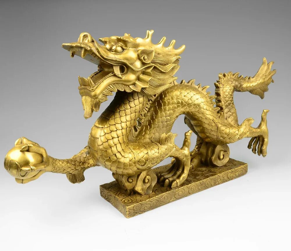Золотой дракон купить. Золотой дракон Фенг. Статуэтка дракон Цин лун. Статуя золотого дракона Китай. Дракон Китай бронза.