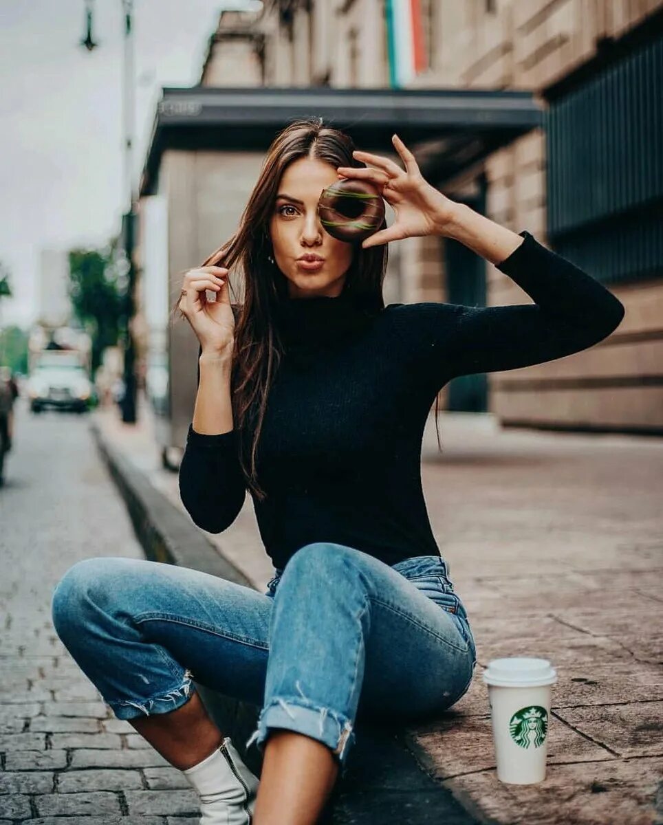 Идеи для фотосессии. Фотосессия девушки на улице. Позы для фотосессии для девушек. Позы для фотосессии для девушек. Образ для фотосессии на улице.