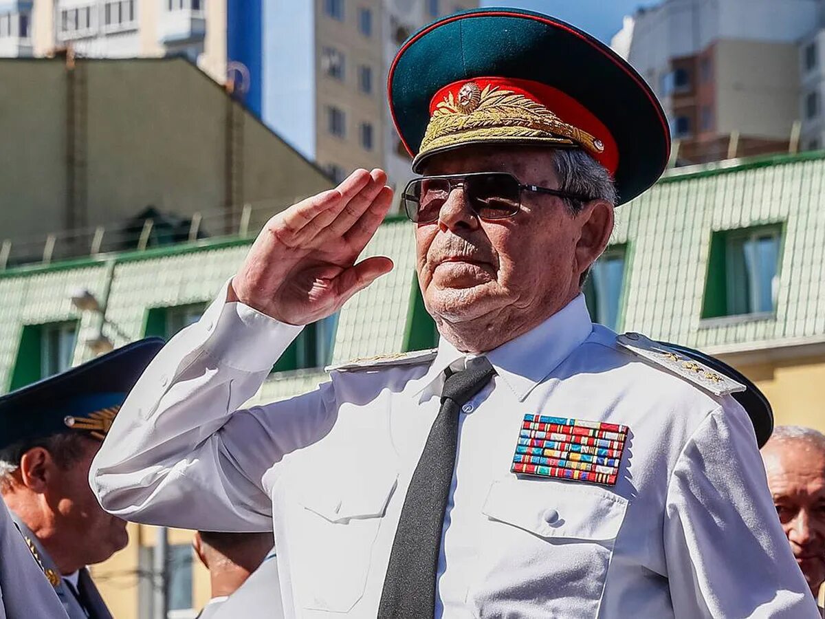 В чем обличают генералов. Маргелов Виталий Васильевич. Маргелов Виталий Васильевич генерал. Маргелов Александр Васильевич. Михаил Маргелов.