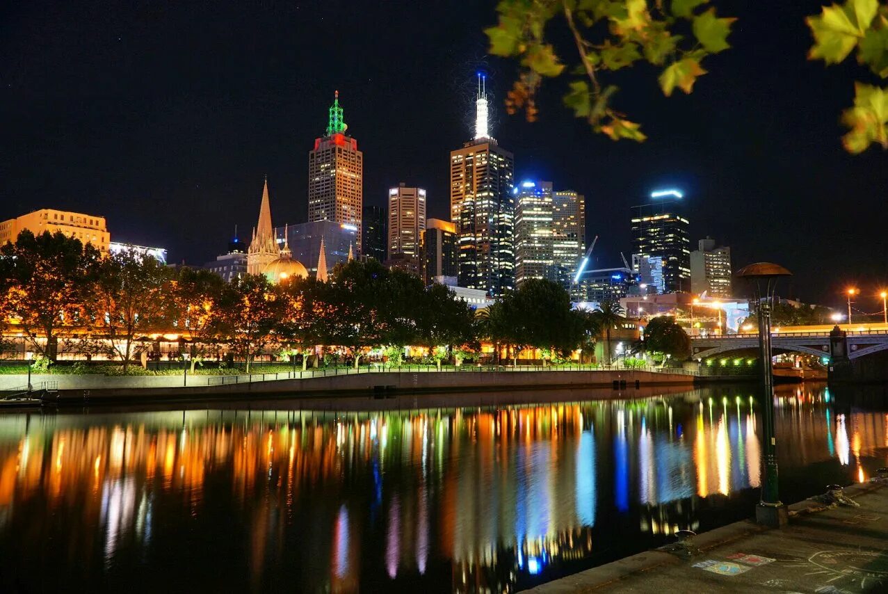 Город первого уровня. Ночной Мельбурн. Melbourne ночью. Ночной Мельбурн сверху. Ночной Мельбурн фото.