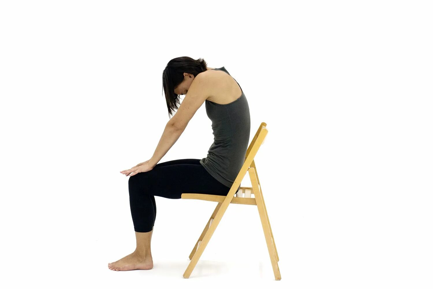 Болезненный стул. Стул для больных позвоночником. Стул для йоги. Йога со стулом. Упражнения со стулом для спины и позвоночника.