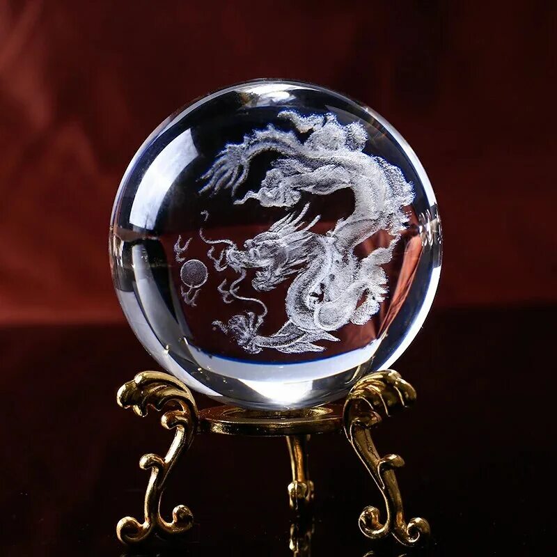 Дракон в шаре. Дракон с шаром. Хрустальный шар с лазерной гравировкой. Стеклянный шар с драконом. Магический шар с драконом.