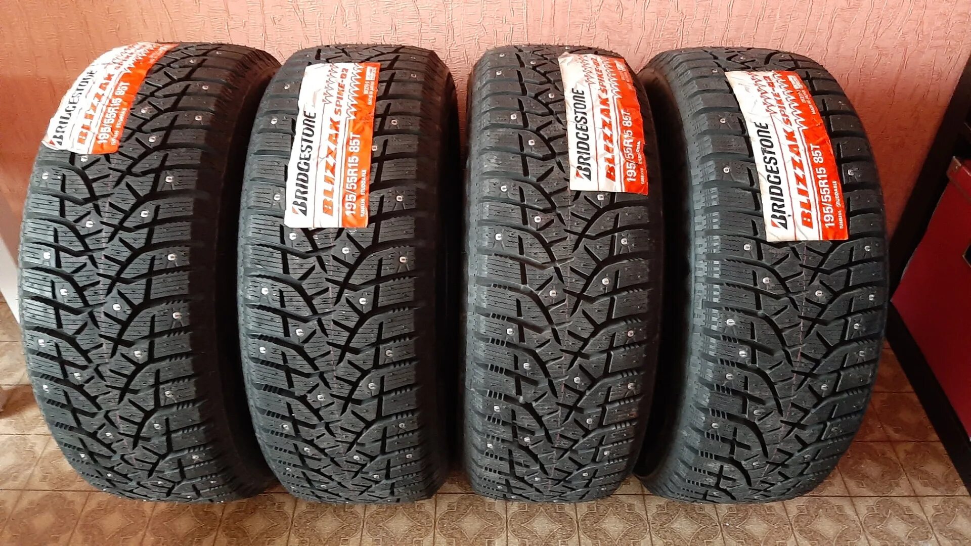 Bridgestone blizzak spike 02 185 70 r14