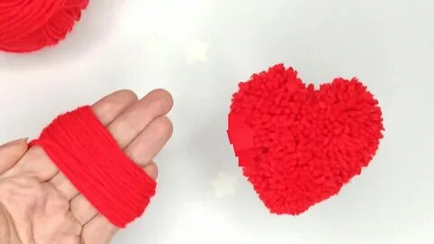 Брелок сердечко из пряжи