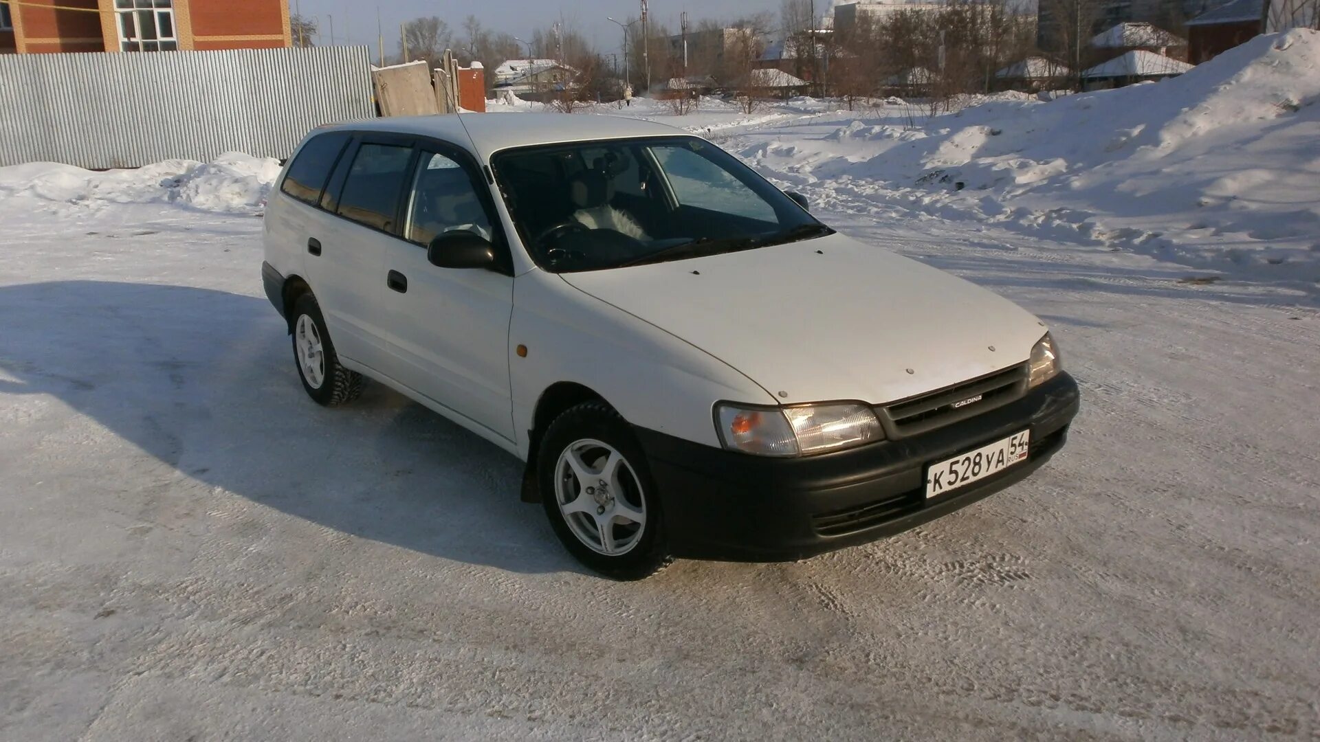 Авито авто под аренду. Калдина 196 кузов. Toyota Caldina et196. Калдина кузов ет 196. Toyota Caldina кузов et196.