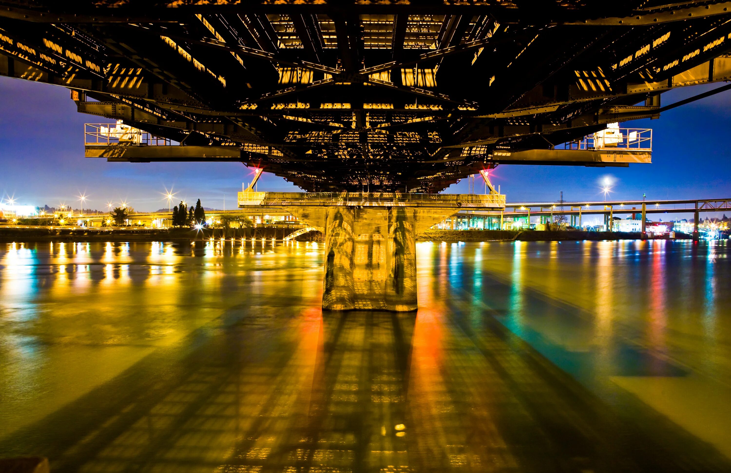 Under bridge watch. Портленд орегон сумерки. under the bridge. under the bridge night. go under the bridge.
