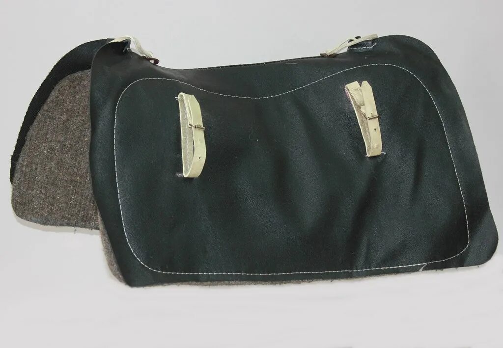 потник для седла войлок 110*200. потник под седло для лошади. потник для седла войлок 110*200. потник для лошади. потник для седла.