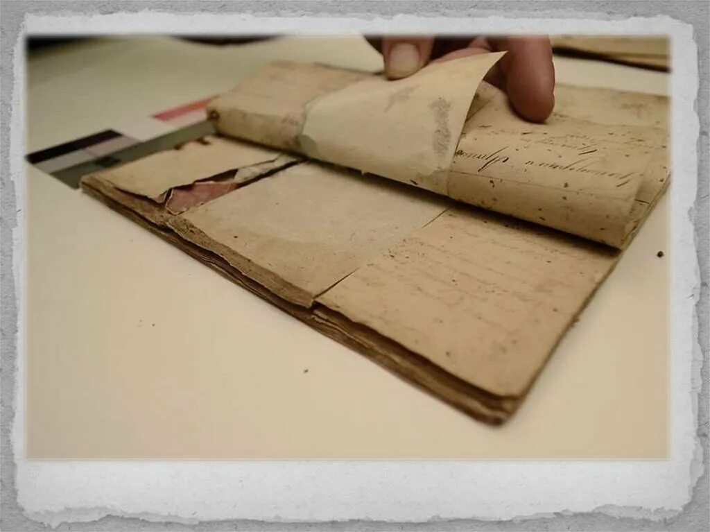Реставрация корешка книги. Старый бумажный переплет. Бумага для подклейки книг. Реставрация переплета.