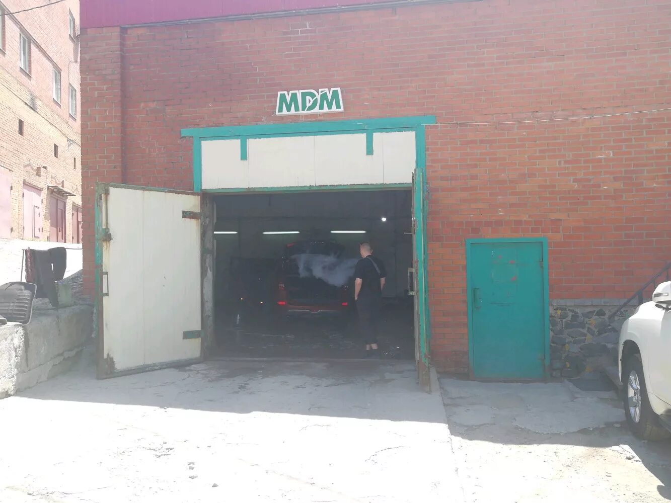 автомойка октябрьский. отделка потолка в автомойках. ул крылова 10 владивосток. приморско ахтарск химчистка. ул.