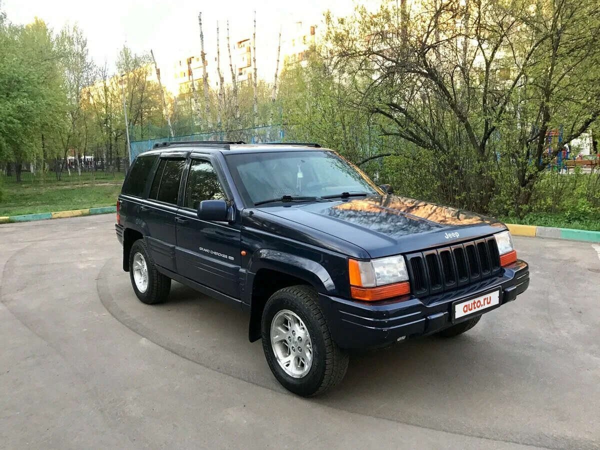 Куплю гранд чероки б у. Jeep Grand Cherokee 1995. Джип Гранд Чероки 1995. Jeep Grand Cherokee ZJ 1995. Джип Гранд Чероки 1995 года.