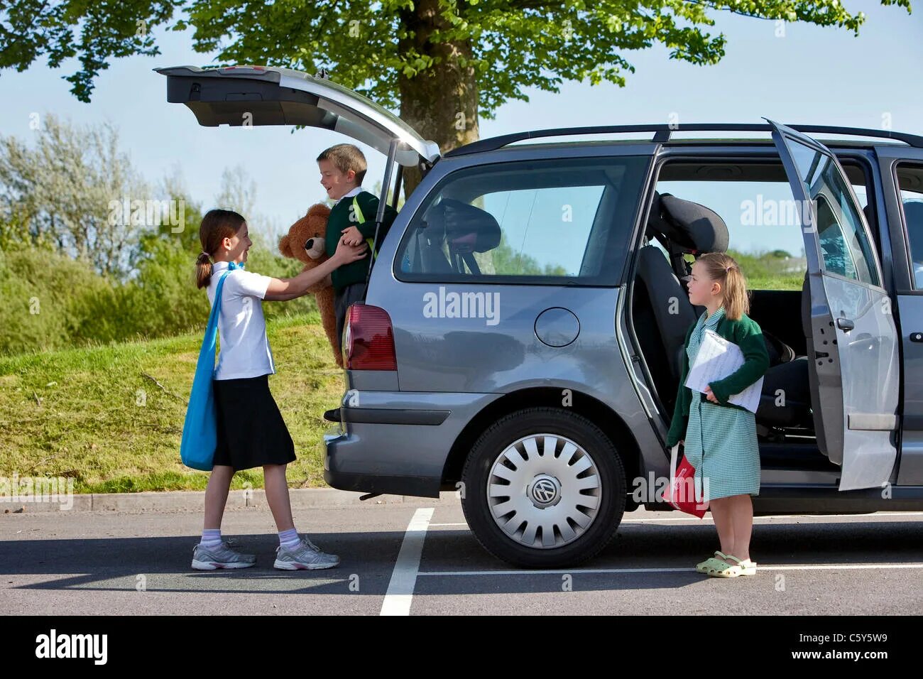 He gets to school car