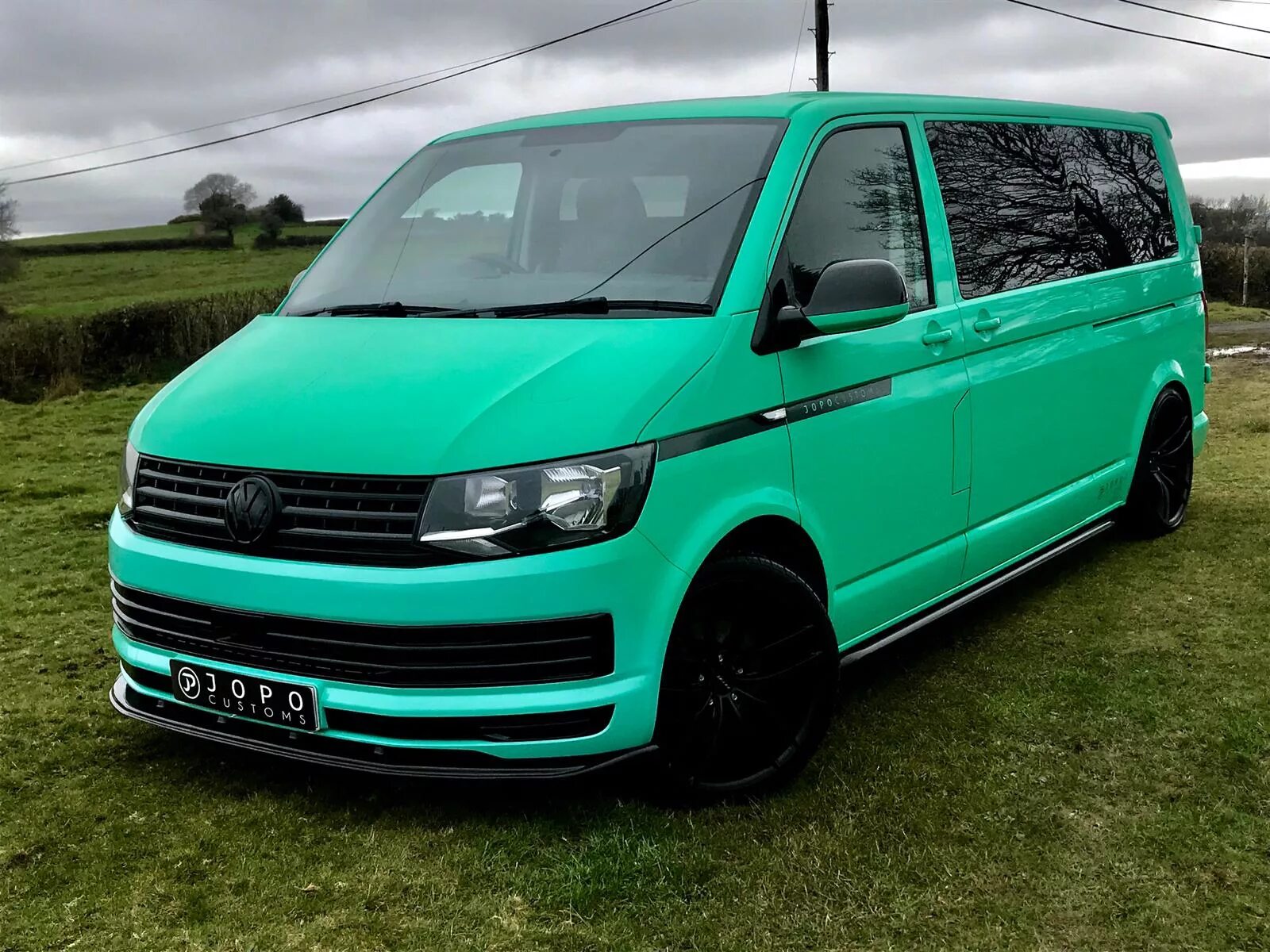 Фольксваген транспортер т6 купить. Фольксваген т6. VW Transporter t6. Фольксваген транспортёр t5-t6. Фольксваген Транспортер т5 зеленый.