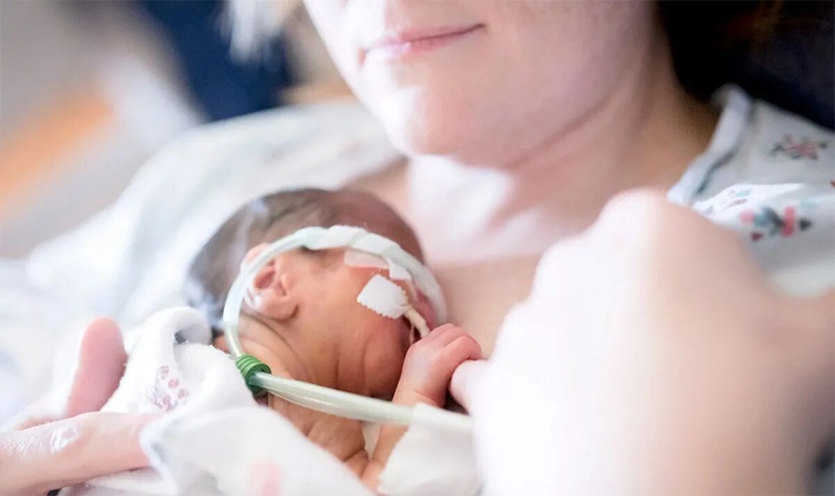 Дети родившиеся раньше срока. Девочки рождаются раньше срока. К чему снится рождение 2 детей. Девочки рождаются раньше срока. Мальчики рождаются раньше девочек.