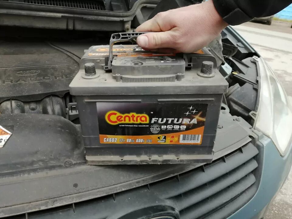 Замена Аккумулятора - Ford S-Max (1G), 2,3 л, 2012 года своими руками DRIVE2