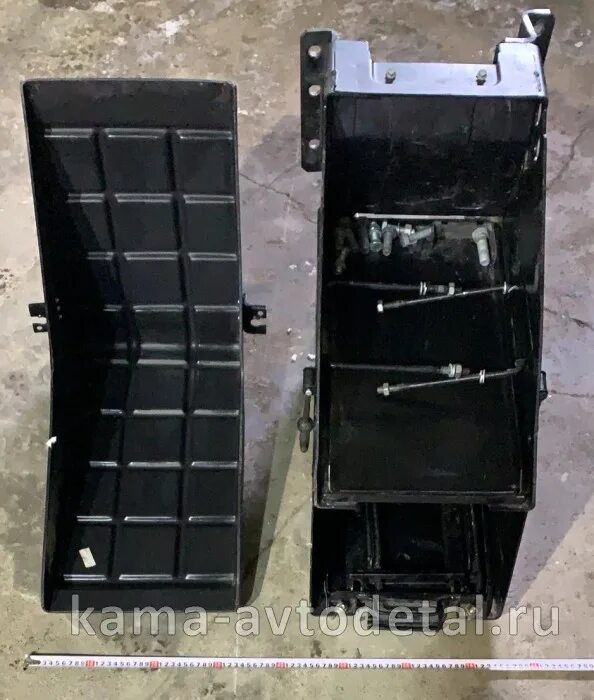 53205-3703158 крышка акб евро пластмассовая. Камаз евро аккумулятор. Крышка акб камаз 6520. Крышка акб евро 53205-3703158. Камаз евро аккумулятор.