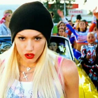 Gwen stefani hollaback girl перевод