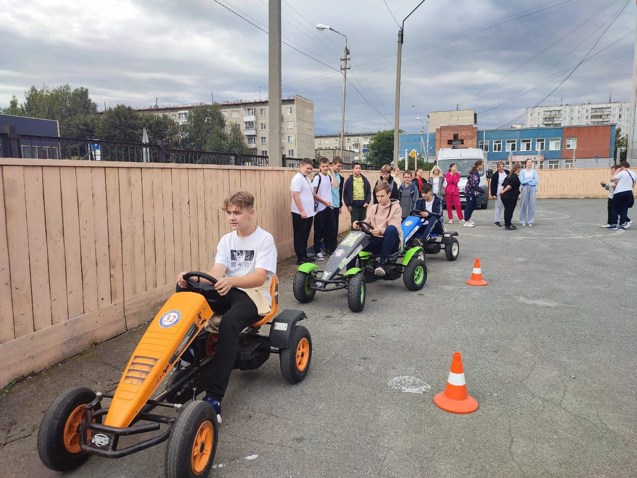 Мау до дтд ум юниор. Новосибирск музеи работники. Кружковец машина. Веломашина как настоящая. Гимназия 13.