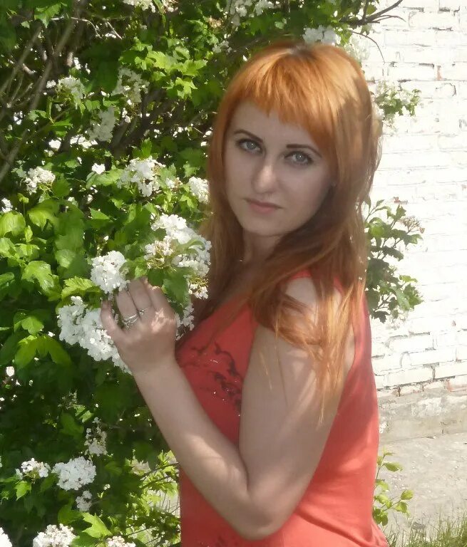 Девушки губкинский. Элла рагулова губкинский. Девочки губкинский. Женщины губкин. Девушки в городе губкинском.