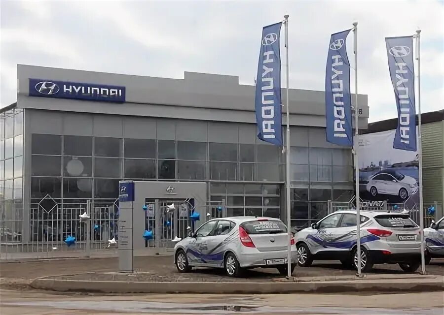 Автосалоны в смоленске. Автосалон бмв кутузова 50 смоленск. Дилерский центр смоленск лада. Ул кутузова смоленск автосалон. Николаева, 74.