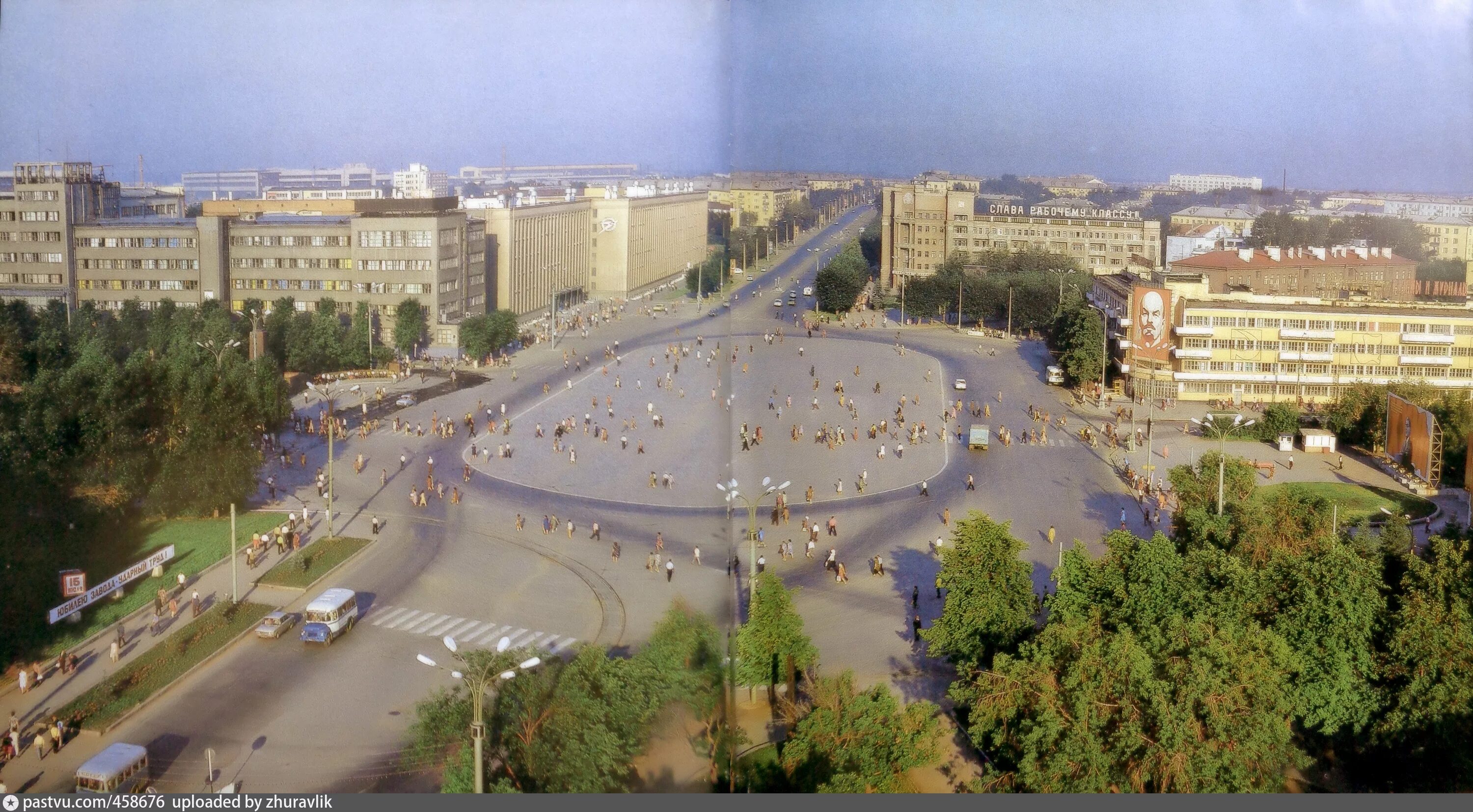 Пл первого. Уралмаш площадь первой Пятилетки. Площадь первой Пятилетки Екатеринбург. Площадь Пятилетки Екатеринбург Уралмаш. Площадь первой Пятилетки Свердловск.