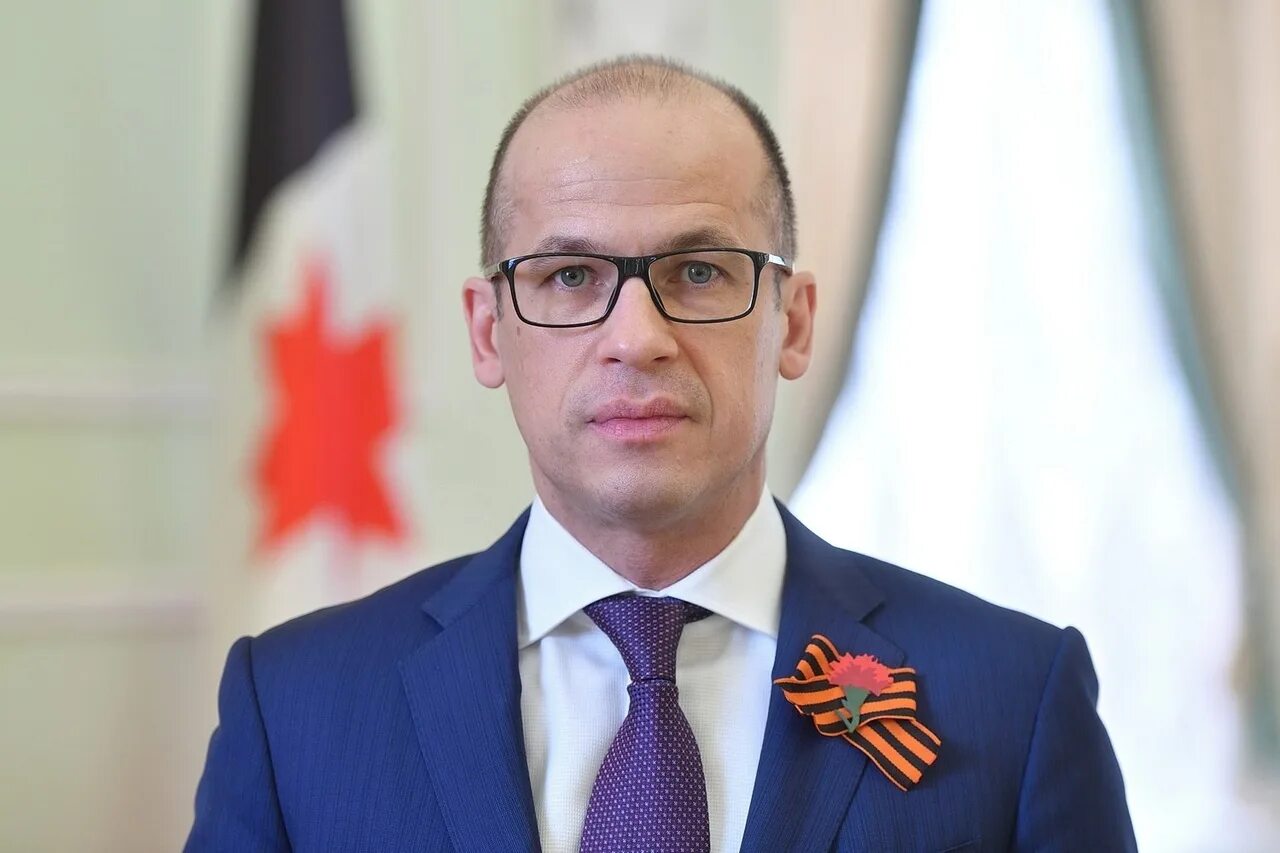 Руководители удмуртии. Александр владимирович бречалов. бречалов портрет официальный. портрет бречалова главы удмуртии. портрет президента удмуртии бресалов.