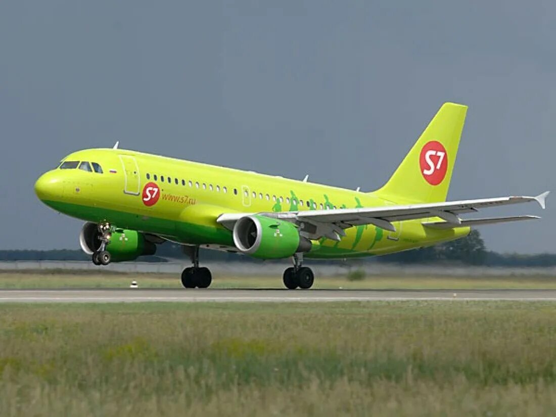 S7 эйрлайнс самолеты. Самолёты авиакомпании s7. S7 airlines толмачево. S7 airlines пассажиропоток. Боинг 738 s7.