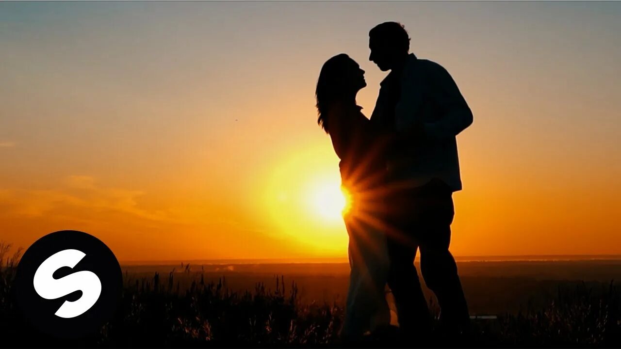 Love again mixed. Love again. love again (2025). klazy love again. love again картинки из клипа.