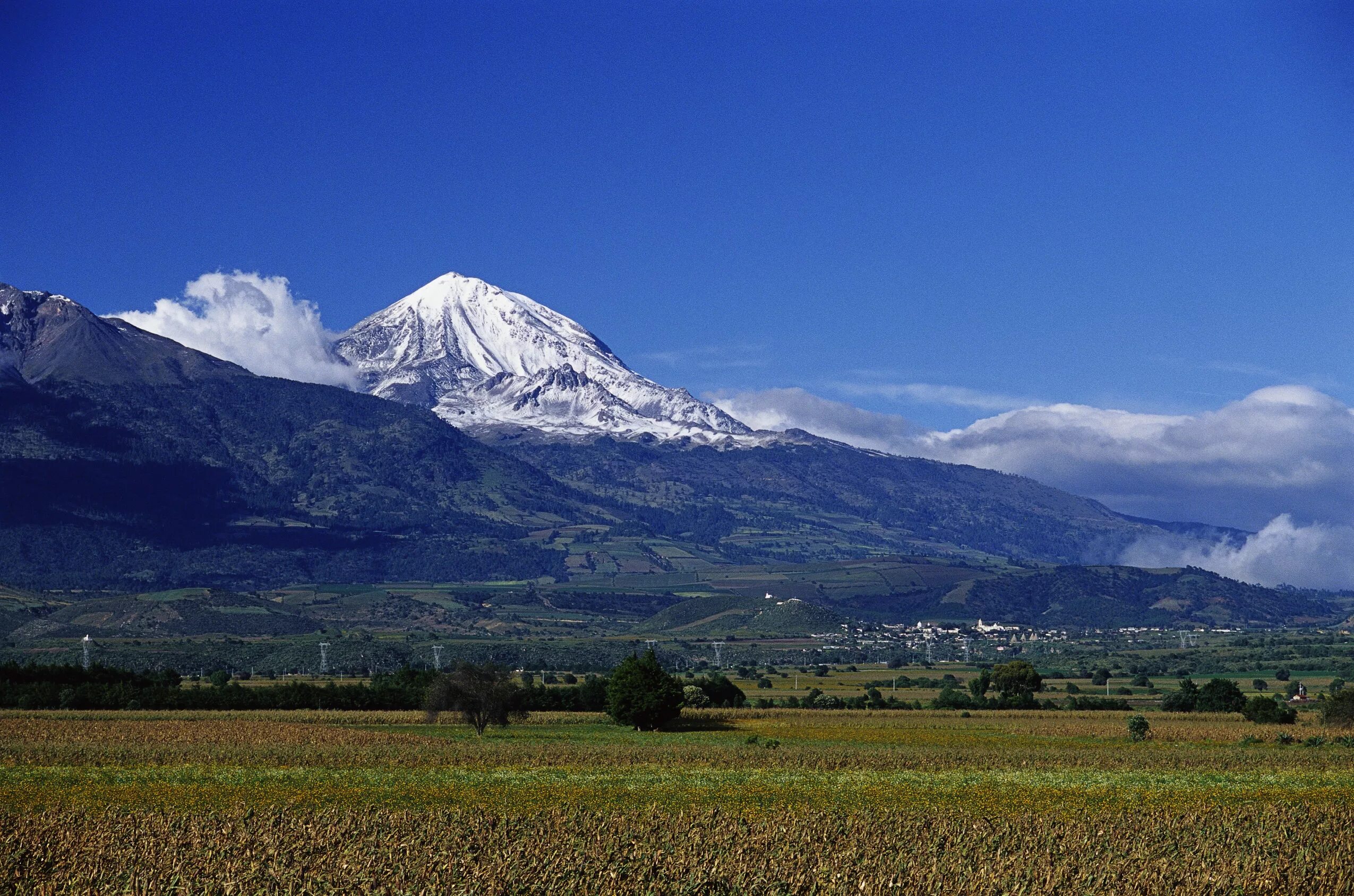 Самая высокая точка мексики. Гора Орисаба Мексика. Вулкан Орисаба. Пико де Орисаба. Мехико горы.