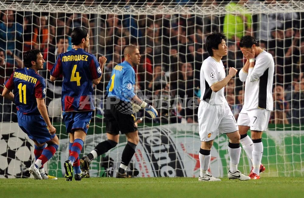 Барселона 2007. Барселона 2007-2008. левый защитник барселоны 2007. dafont barcelona 2007 2008.