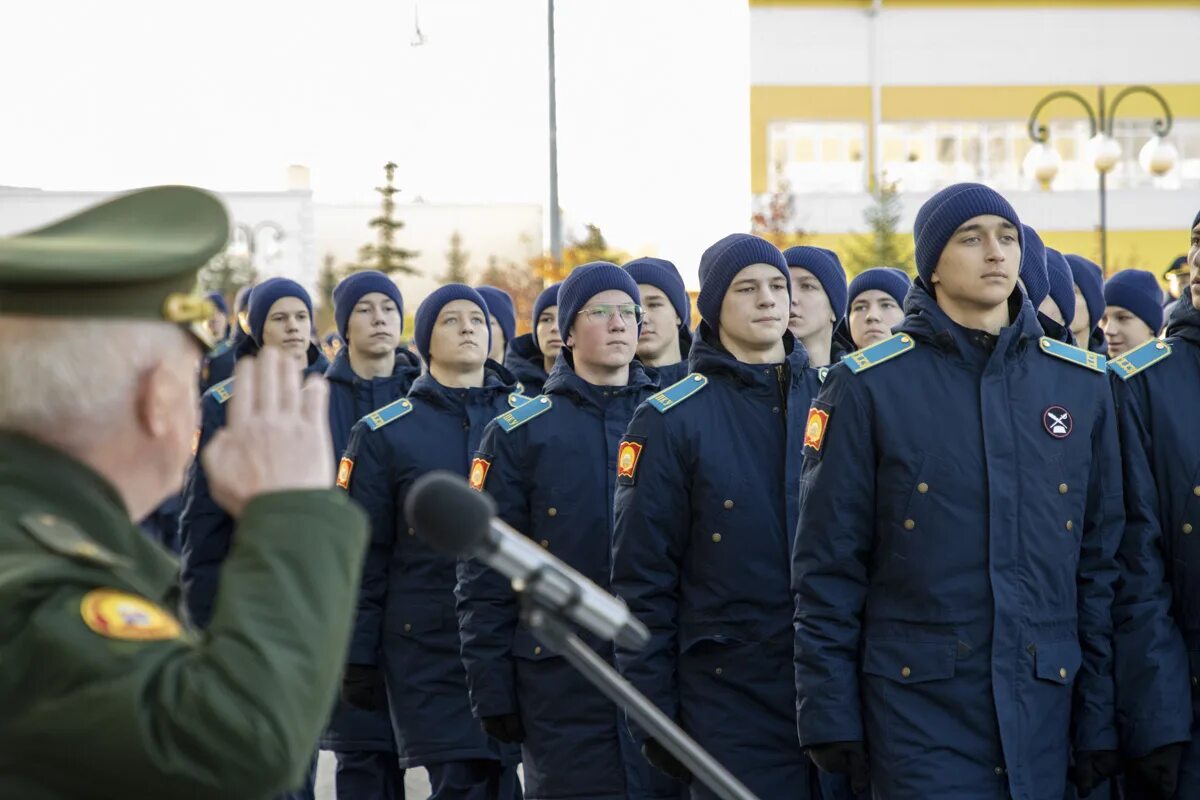 Тюменское президентское кадетское училище. Тюменское училище ПКУ. Президентский кадетский корпус Тюмень. Тюменское президентское училище парад 9 мая.