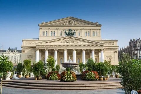 Театры летом в москве