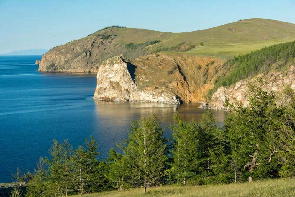 Озеро байкал экскурсии. Мыс Хадарта Байкал. Мыс Крестовский Байкал. Бухта Орсо Байкал. Чаячий Утес Байкал.