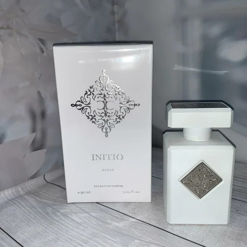 Initio prives rehab. Рехаб духи инитио. Initio Rehab Парфюм. Initio Parfums prives Rehab. Initio Rehab(инитио Рехаб ).