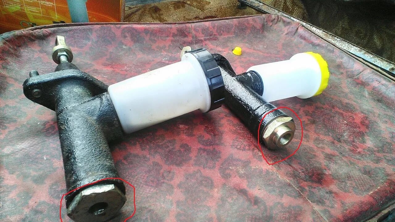 Цилиндр сцепления 3110. Главный цилиндр сцепления газ 3110. главный цилиндр сцепления волга 3110. гцс газ 3110. главный цилиндр сцепления газ 3102.