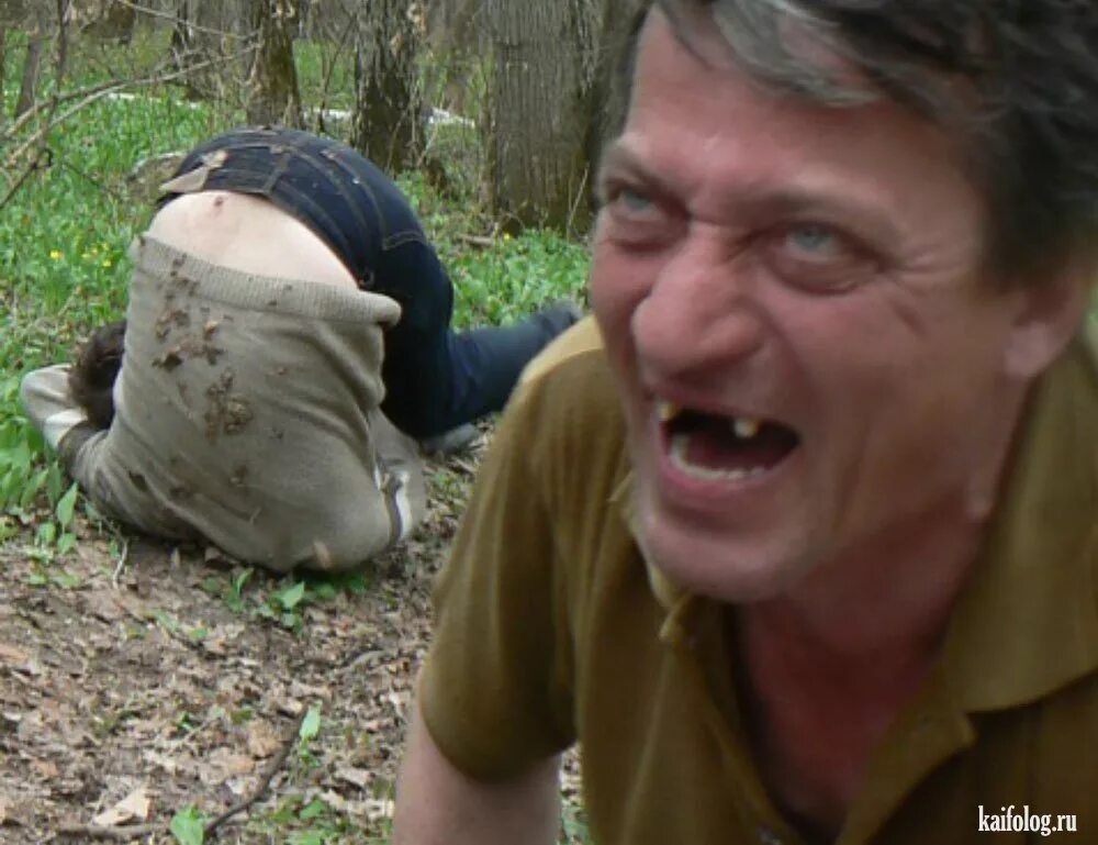 Дверь мне запили. Дверь мне запели видео. Гопник танцует. Буйный славик на аву. Видео прикол блять.