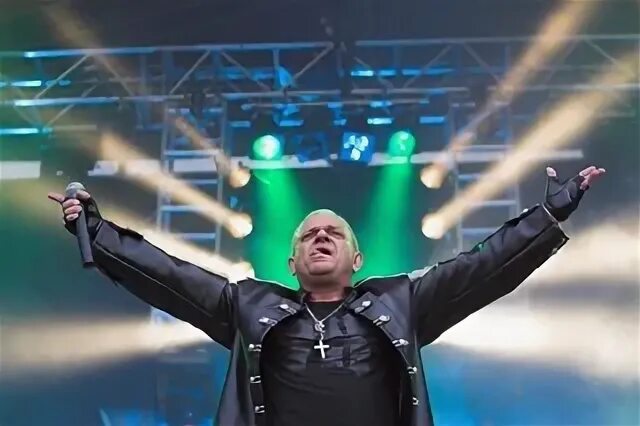 Udo as good as i get. Удо диркшнайдер. на удо диркшнайдера. accept udo. udo dirkschneider в молодости.