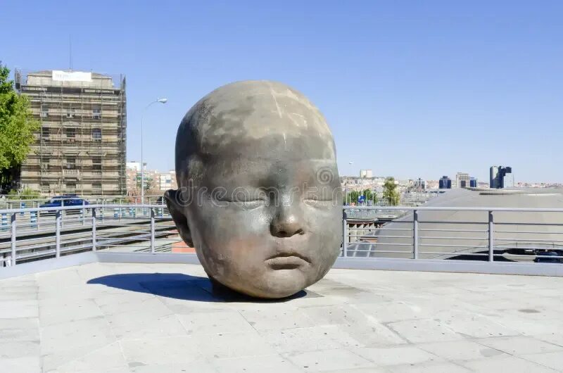 Гипсовая голова давида микеланджело. Рукалицо статуя бенджамин. Голова статуя свободы нью-йор. Где статуи головы. Статуя головы как называется.