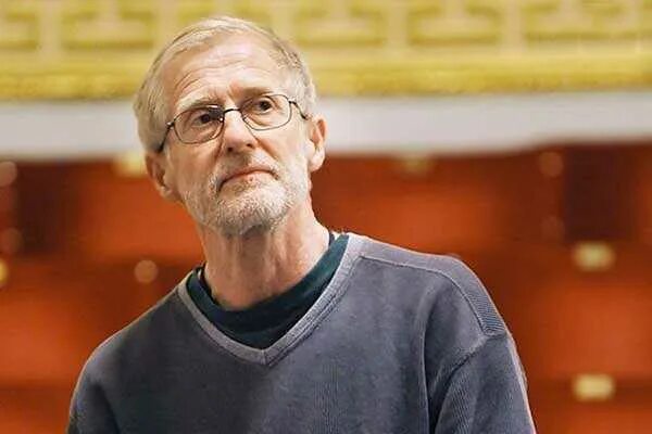 Лебединое озеро матса эка. Матс эк. Матс эк хореограф. Матс эк. Матс эк хореограф.