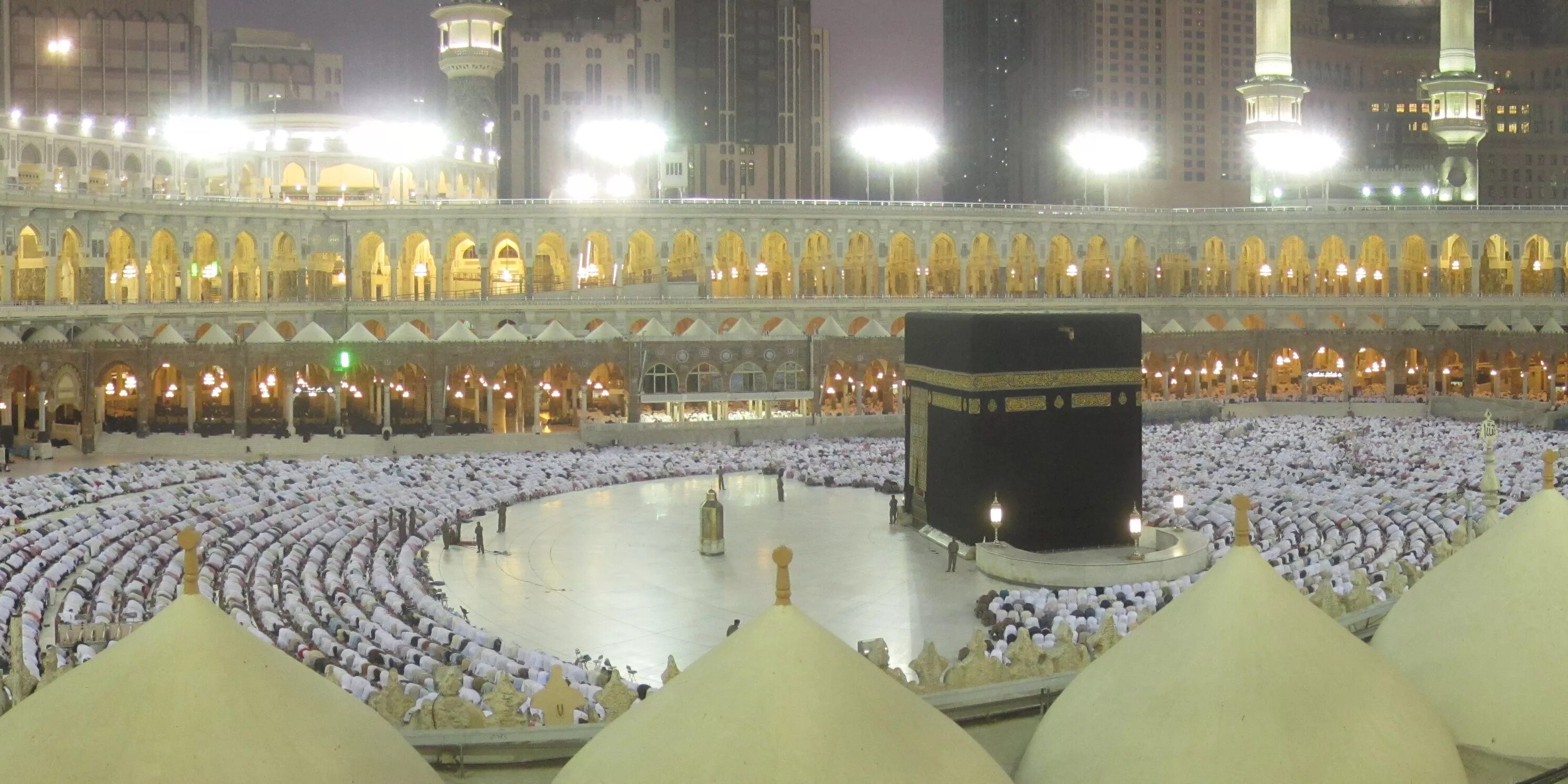 Видео намаза магриб. Намаз столп Ислама. Masjid in Namaz Night. Шарики на мечетях стран Магриба. Maghrib.