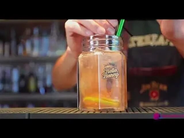 Honey watch. Хелло Хани коктейль. Jack Daniels hello Honey банки. Хелло Хани коктейль состав. Хеллоу Хани коктейль рецепт.