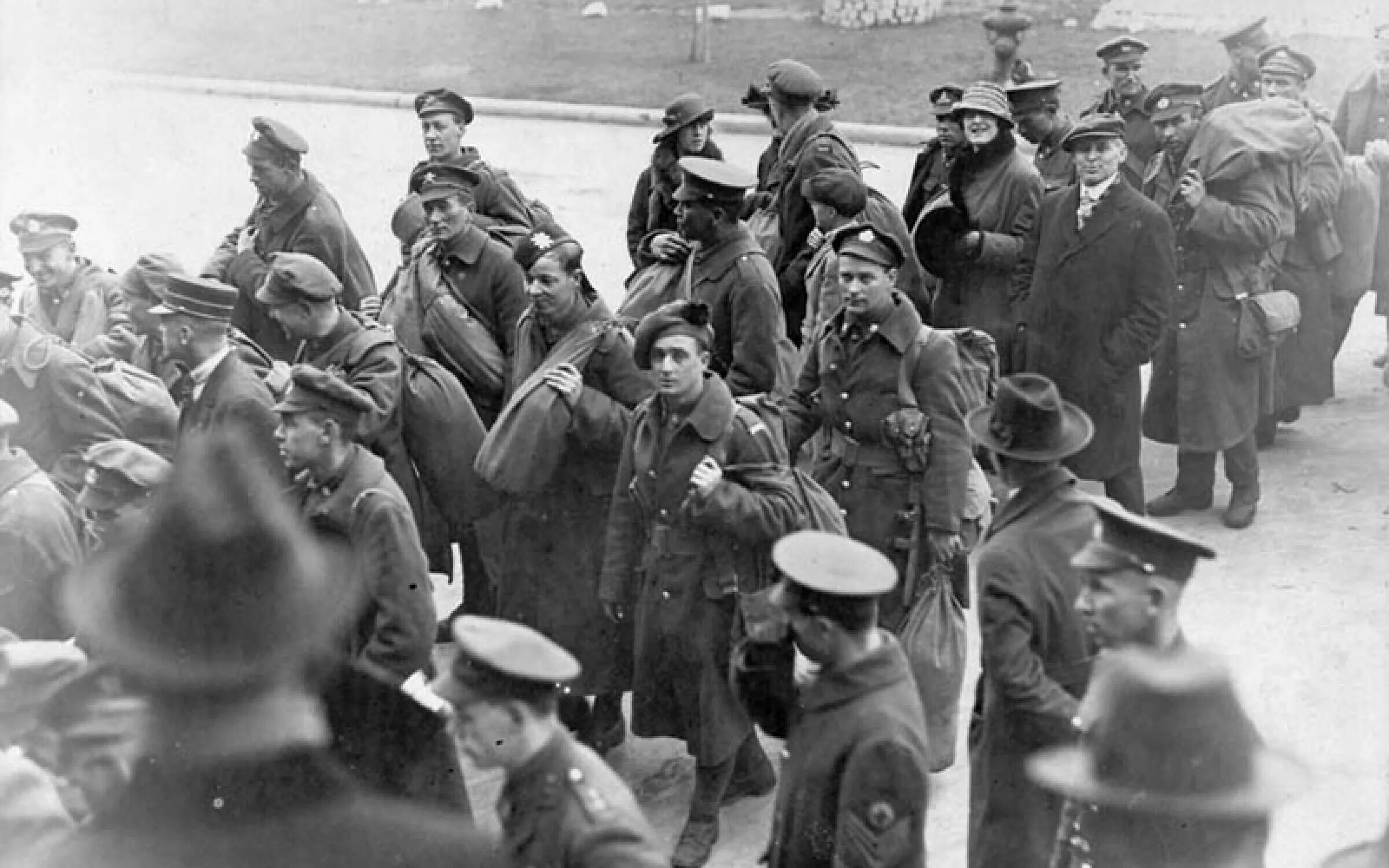 Демобилизация 1945. Демобилизация первой мировой войны. демобилизация 1941. демобилизация в послевоенные годы. демобилизация после великой отечественной войны.