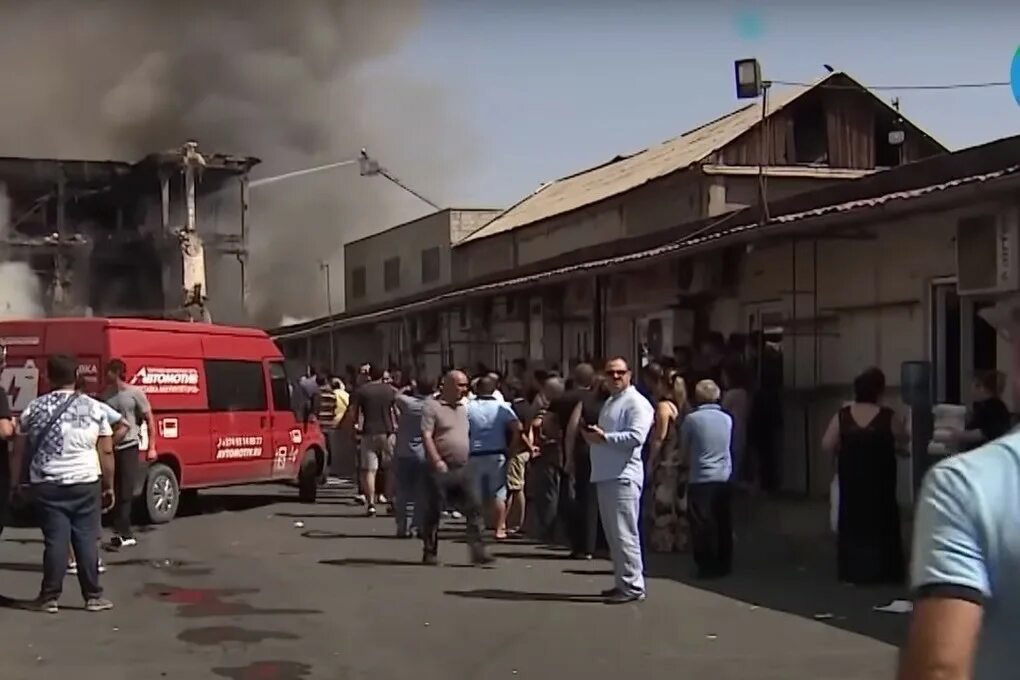 Момент взрыва в ереванском. ЧАЭС момент взрыва. В Ереване взорвался дом. Без тела 11