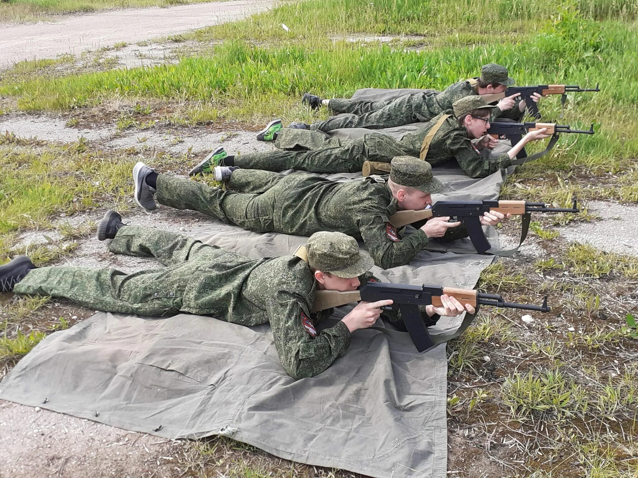 Занятия по огневой подготовке. Огневая подготовка. Боевая подготовка. Авангард Саратов Военная подготовка. Военная подготовка авангард